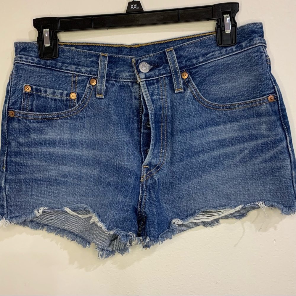 Levi’s 501 Cut off Jean Shorts Med Wash Classic Button Fly Size 26 Boho Festival